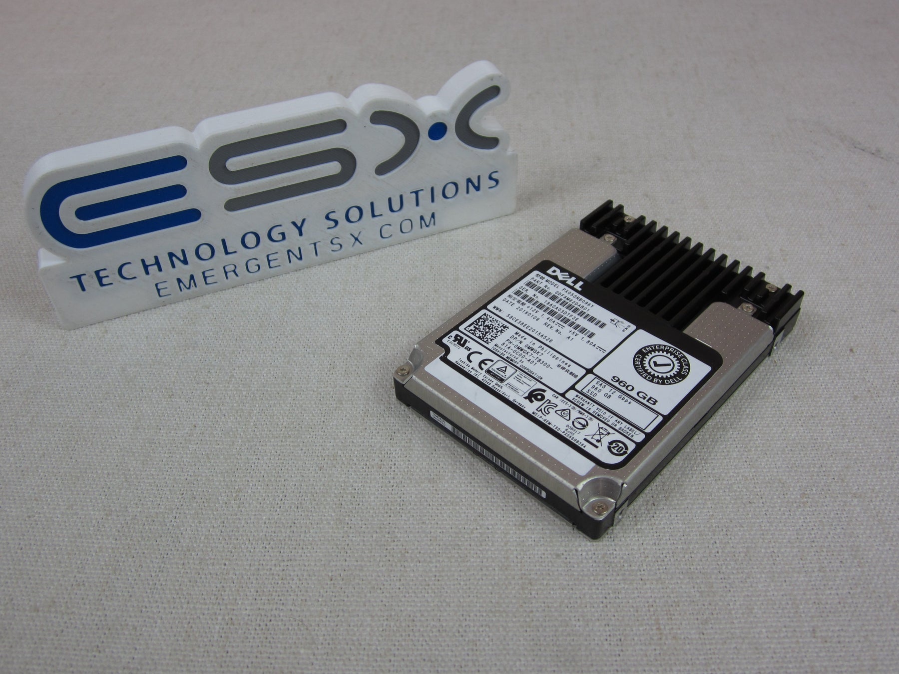 Dell MWGK7 960GB 12G 2.5" SAS RI SSD Toshiba PX05SRB096Y - No Tray 70-79% health