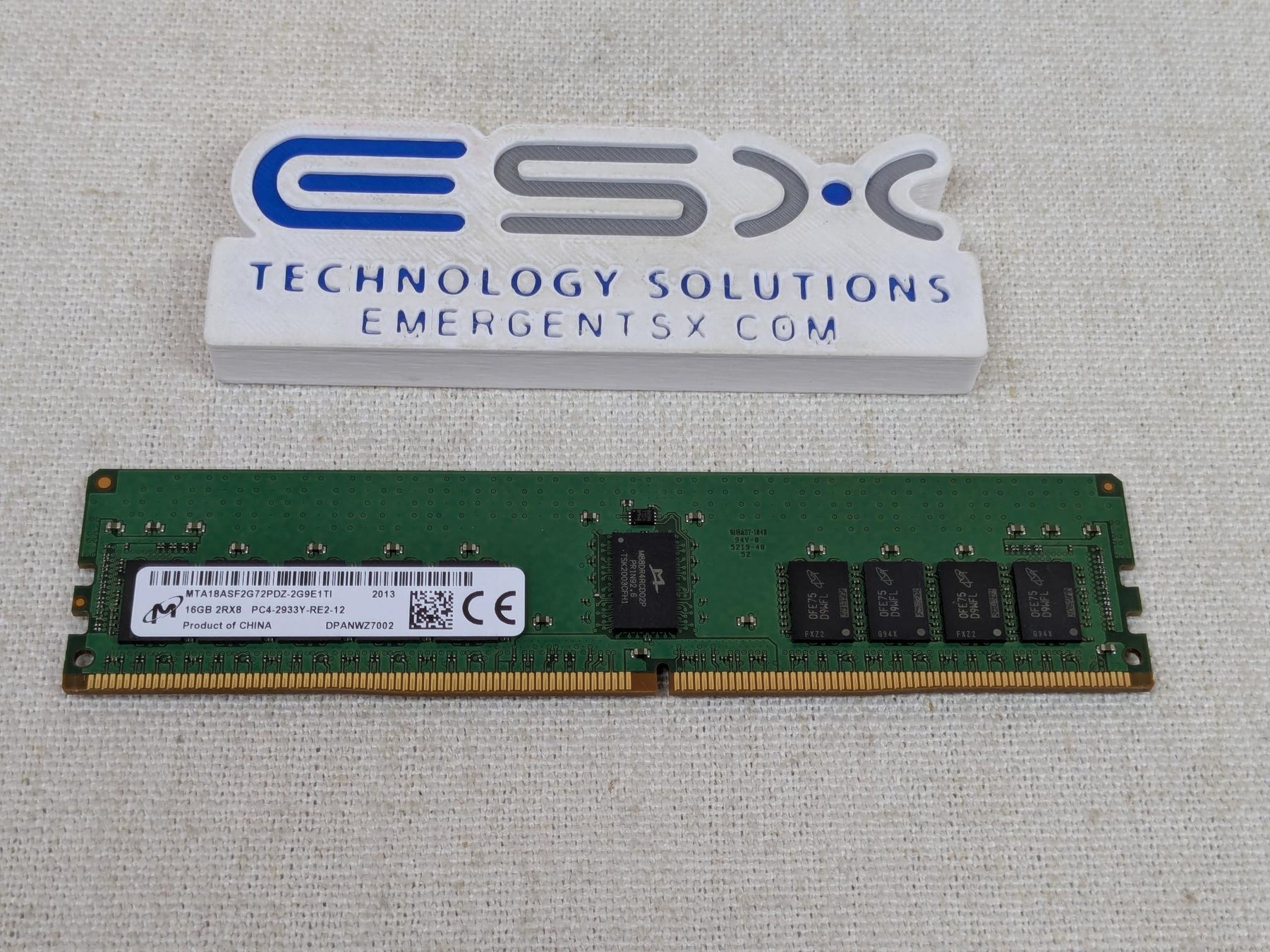 Micron MTA18ASF2G72PDZ-2G9E1 16GB 2Rx8 PC4-2933Y DDR4 Server Memory DIMM