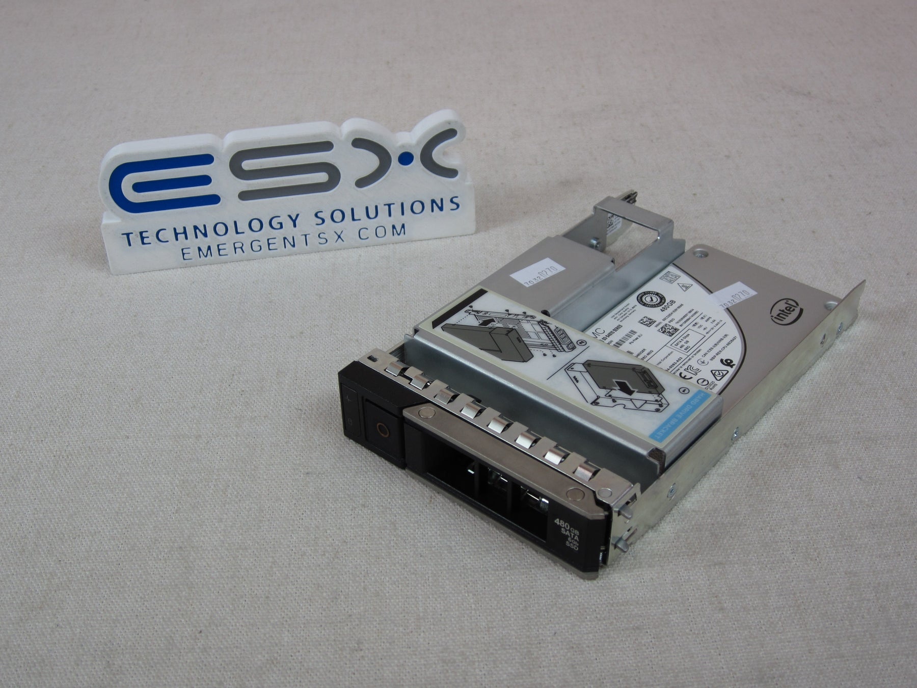 Dell 6JGT5 480GB 6Gb/s 2.5” Mix Use SSD SSDSC2KG480G8R w/ 3.5” 14G Tray