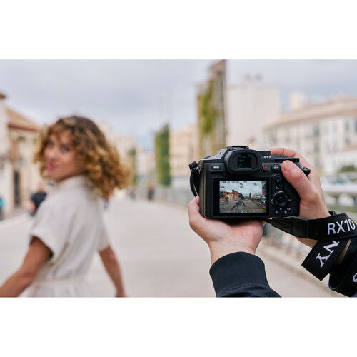 Sony RX10 V Digital Camera - PRE-ORDER