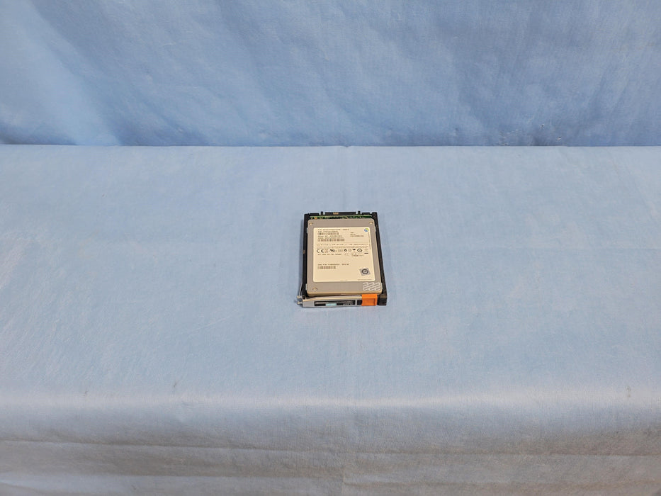 EMC V4-2S6F-200 - 200GB 2.5″ 6G SAS SSD Hard Drive 005050523