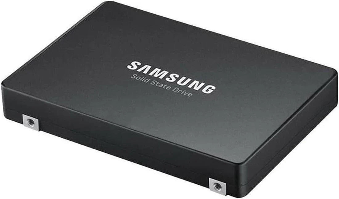Samsung PM1743 MZWLO7T6HBLA-00A07 7.68TB PCIe 5.0 x4 (NVMe) 2.5inch Enterprise SSD | USED