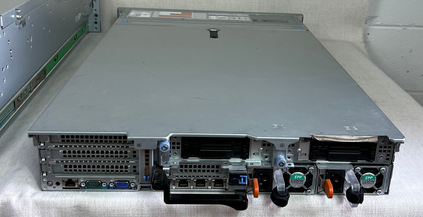 398TB TrueNAS Hybrid Flash Direct Attach Storage Array w/ Dell R740XD Server