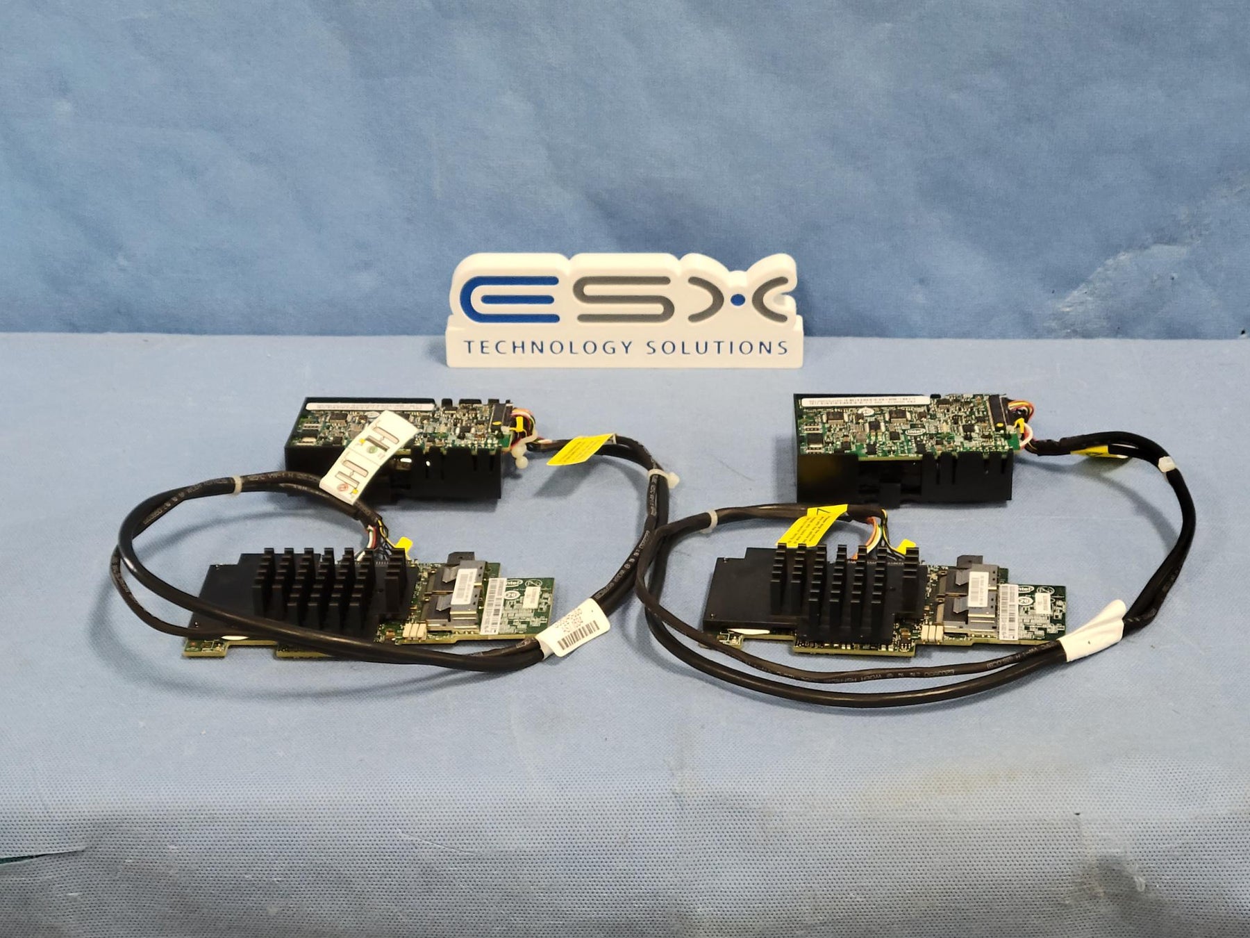Lot of 2 -Intel Dual Port 6G SAS RAID Controller with Battery & Cable G35316-612