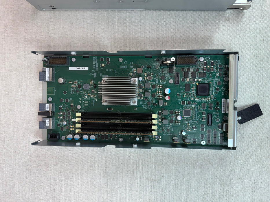 Dell EMC Isilon H400 array | Includes 4 nodes | Bezel & Rails