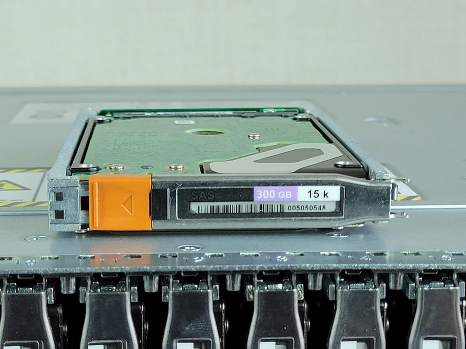 EMC VNX5400 with 2TB Flash & 140 x 300GB 15K w/ remote install and 1 yr warranty