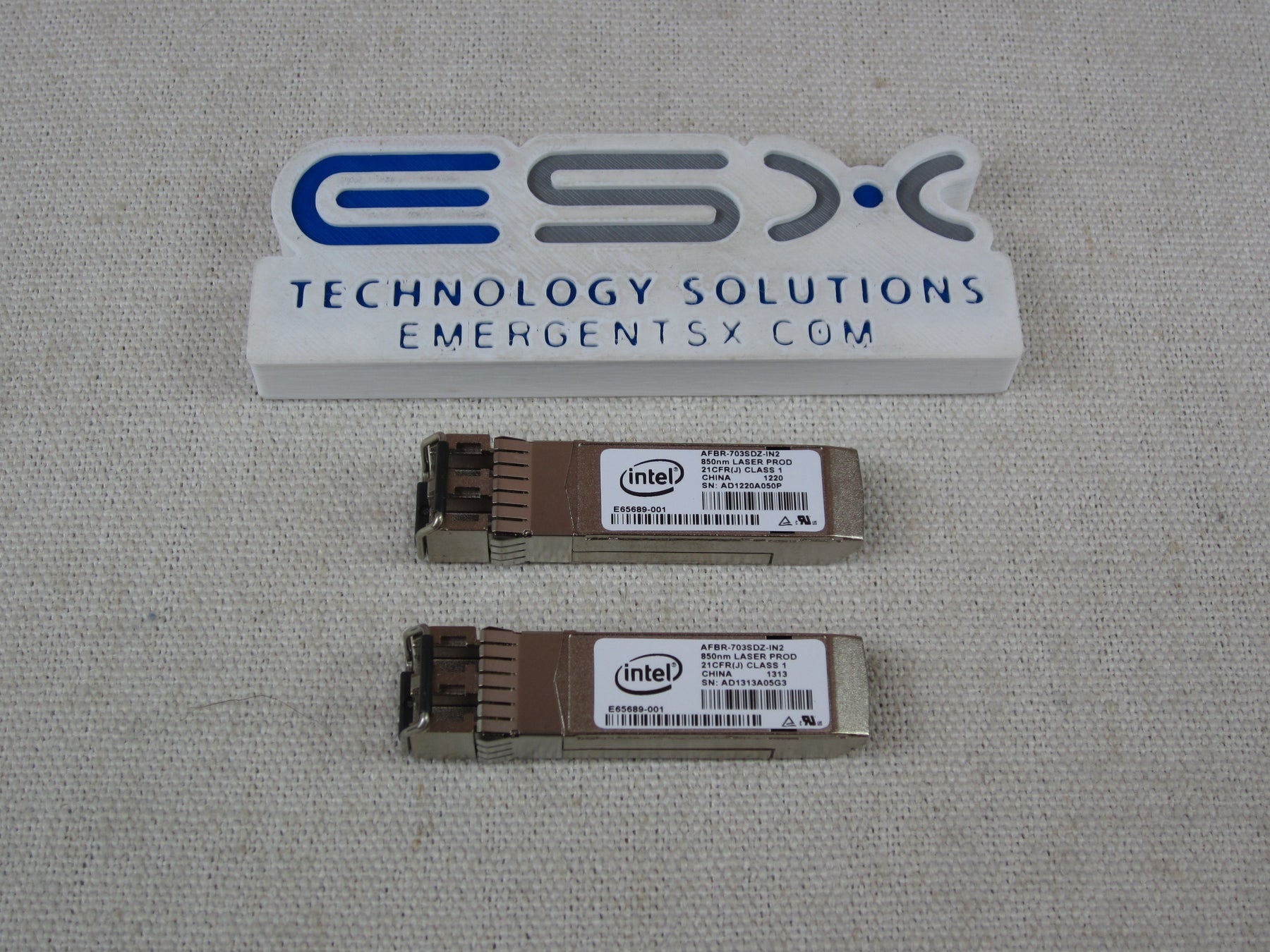 Lot of 2 Intel AFBR-703SDZ-IN2 10G SR SFP+ Transceiver Module