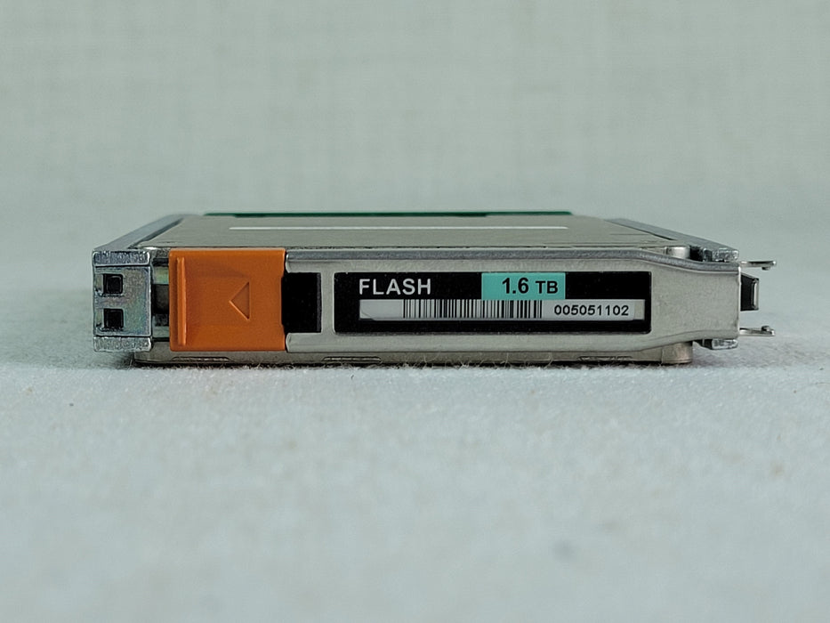 XTREMIO 1.6 TB 12Gb/s SAS SSD – PN: 005051102