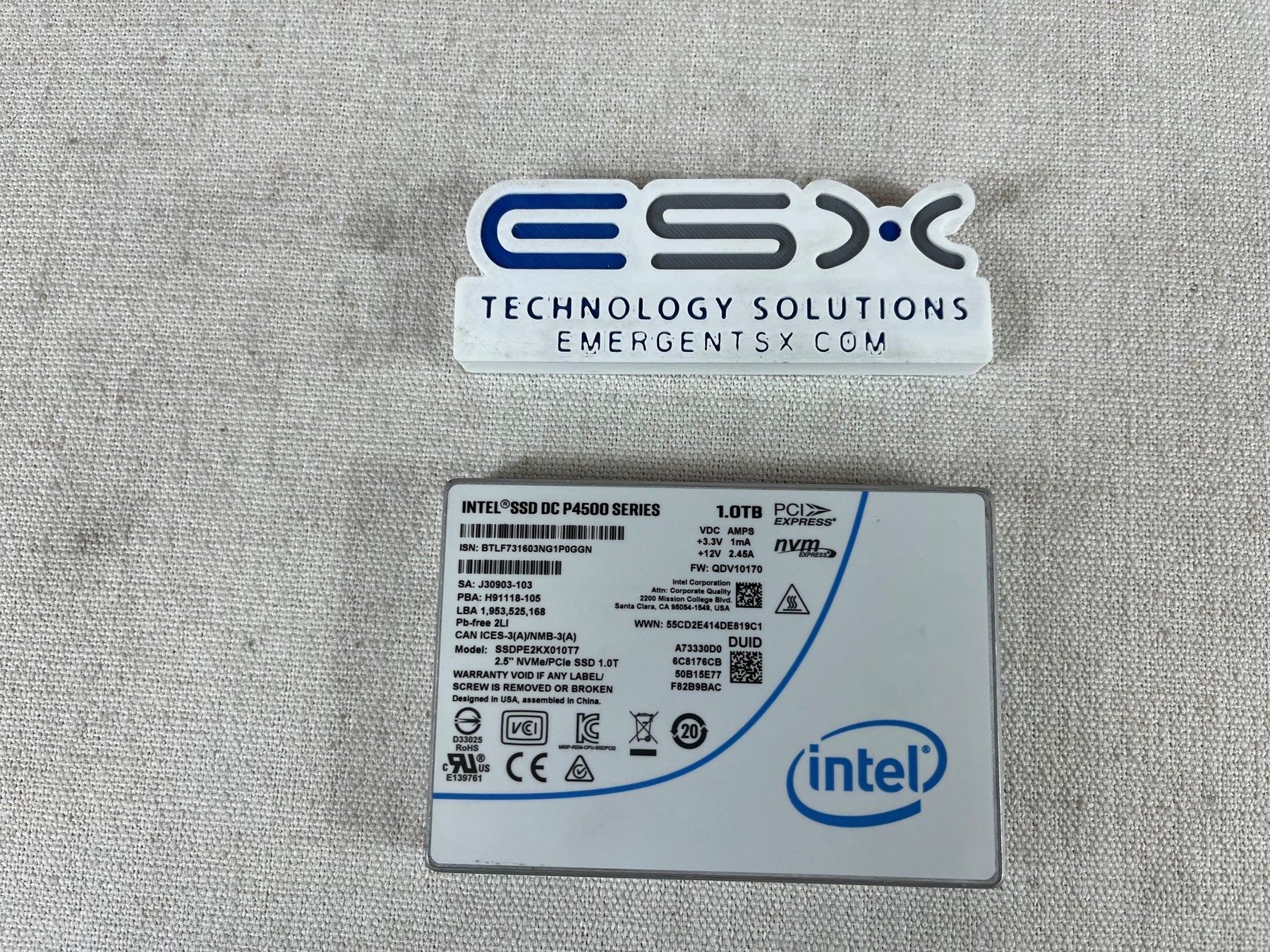 INTEL P4500 1TB 2.5 U.2 NVME SSD SSDPE2KX010T7
