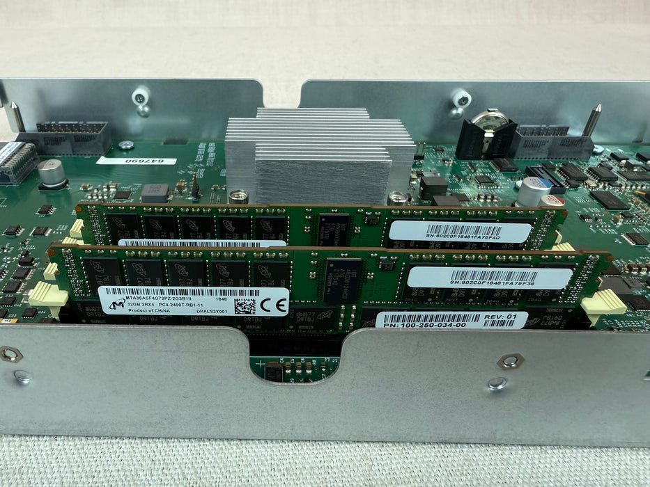 Dell EMC Isilon H400 array | Includes 4 nodes | Bezel & Rails