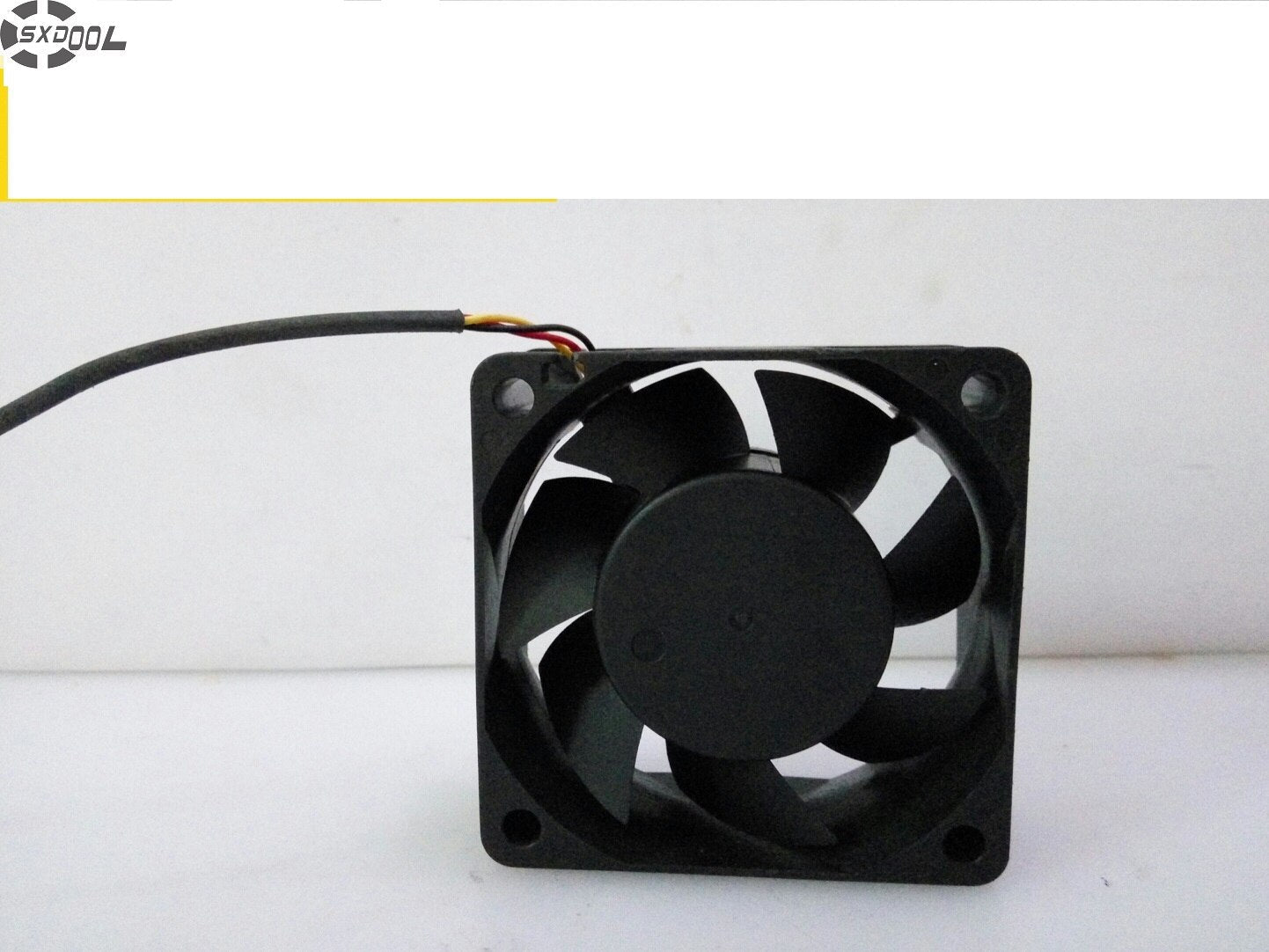AVC F126025DU 60x60x25mm Brushless Cooling Fan