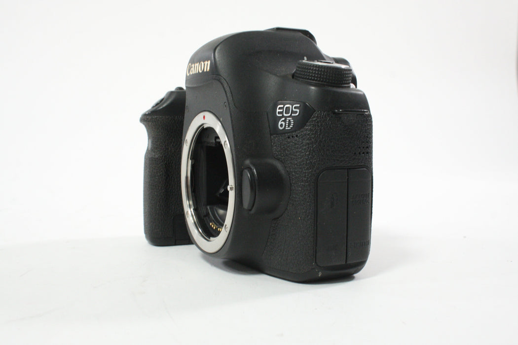 Canon 6D DSLR Camera Body with Shutter Count of 124,975