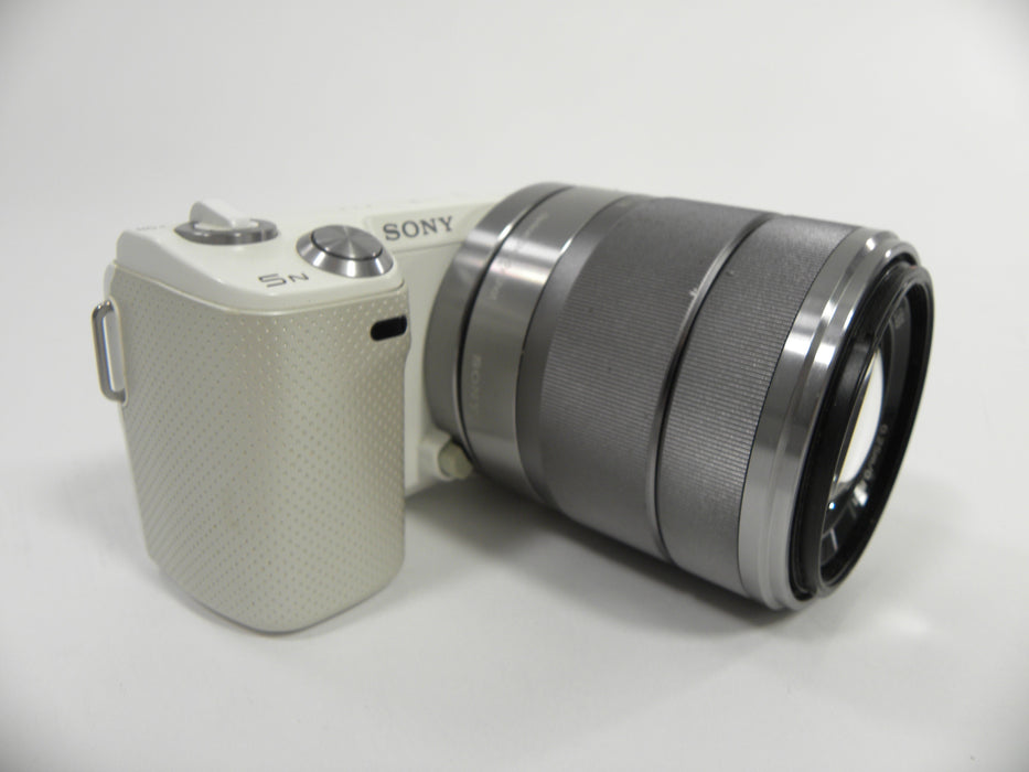 Sony a NEX-5N 14.2mp Digital Mirrorless Camera(White) w/18-55 f3.5-5.6 OSS