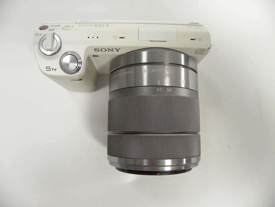 Sony a NEX-5N 14.2mp Digital Mirrorless Camera(White) w/18-55 f3.5-5.6 OSS
