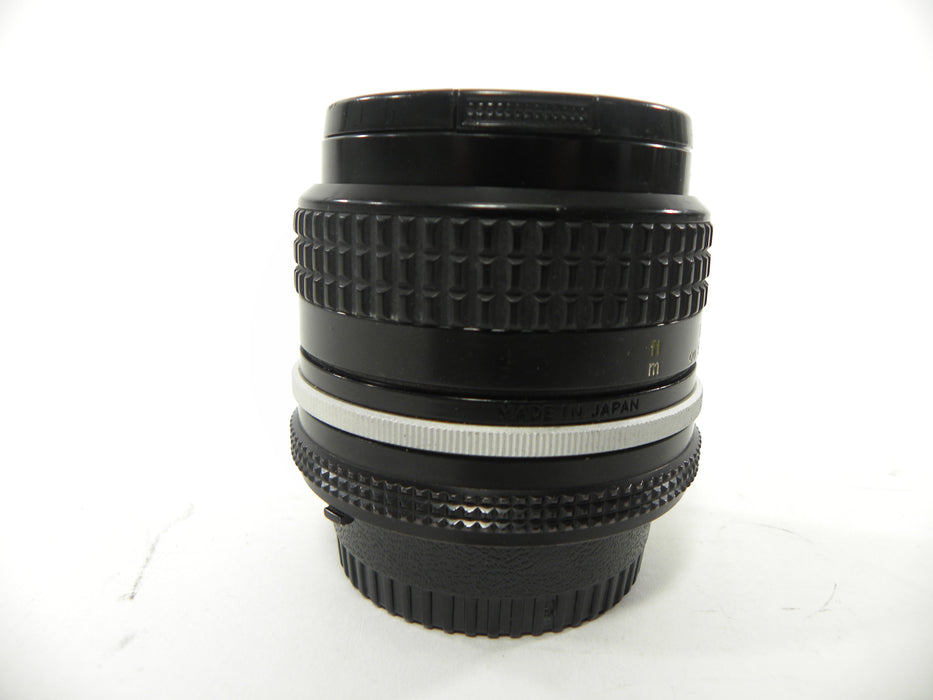 Nikon Nikkor 28mm f3.5 F Mount
