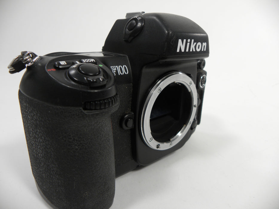 Nikon F100 35mm SLR film camera Body Only
