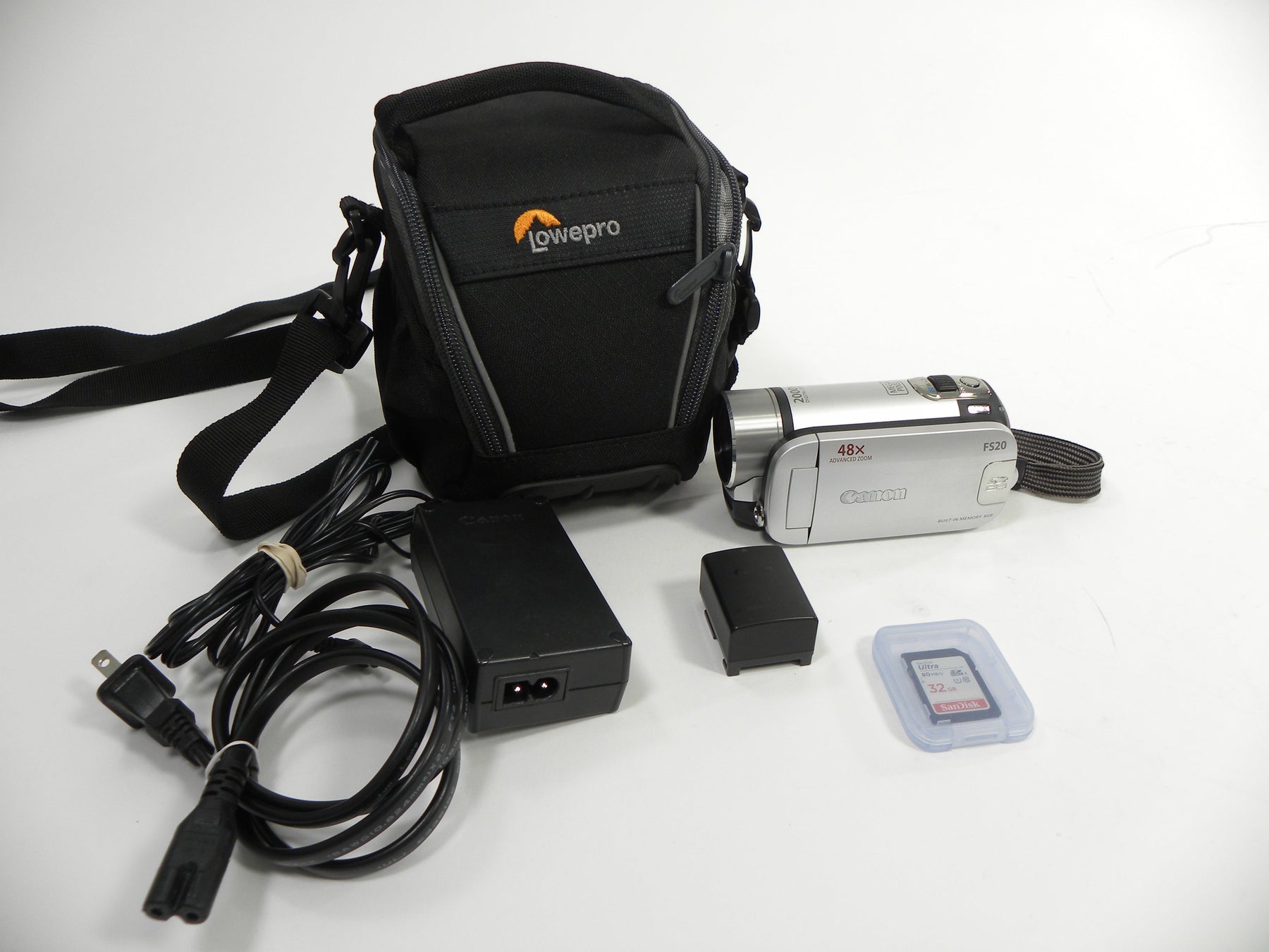 Canon FS20 Hard Drive Digital Video Camcorder