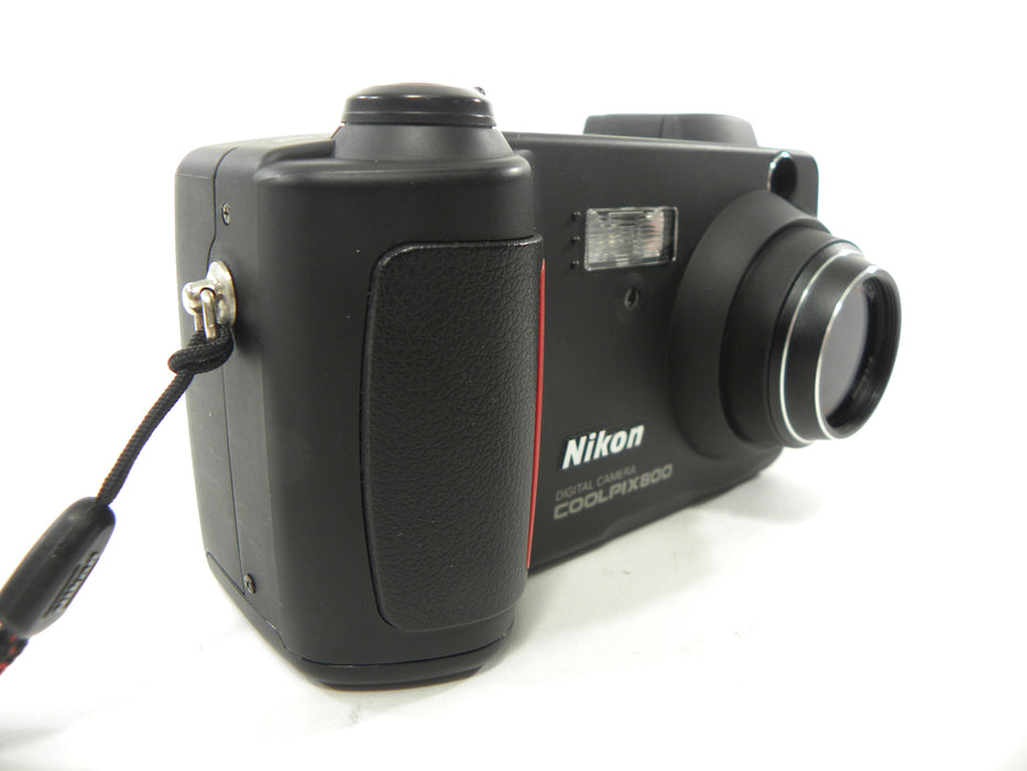 Nikon Coolpix E800 Digital Camera AS IS