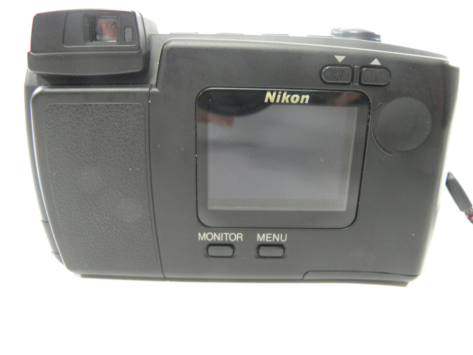 Nikon Coolpix E800 Digital Camera AS IS