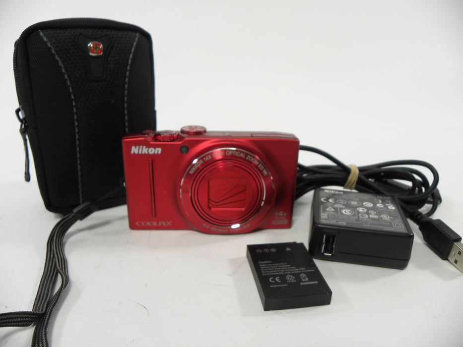 Nikon Coolpix S8200 16.1mp Digital Camera (Red)