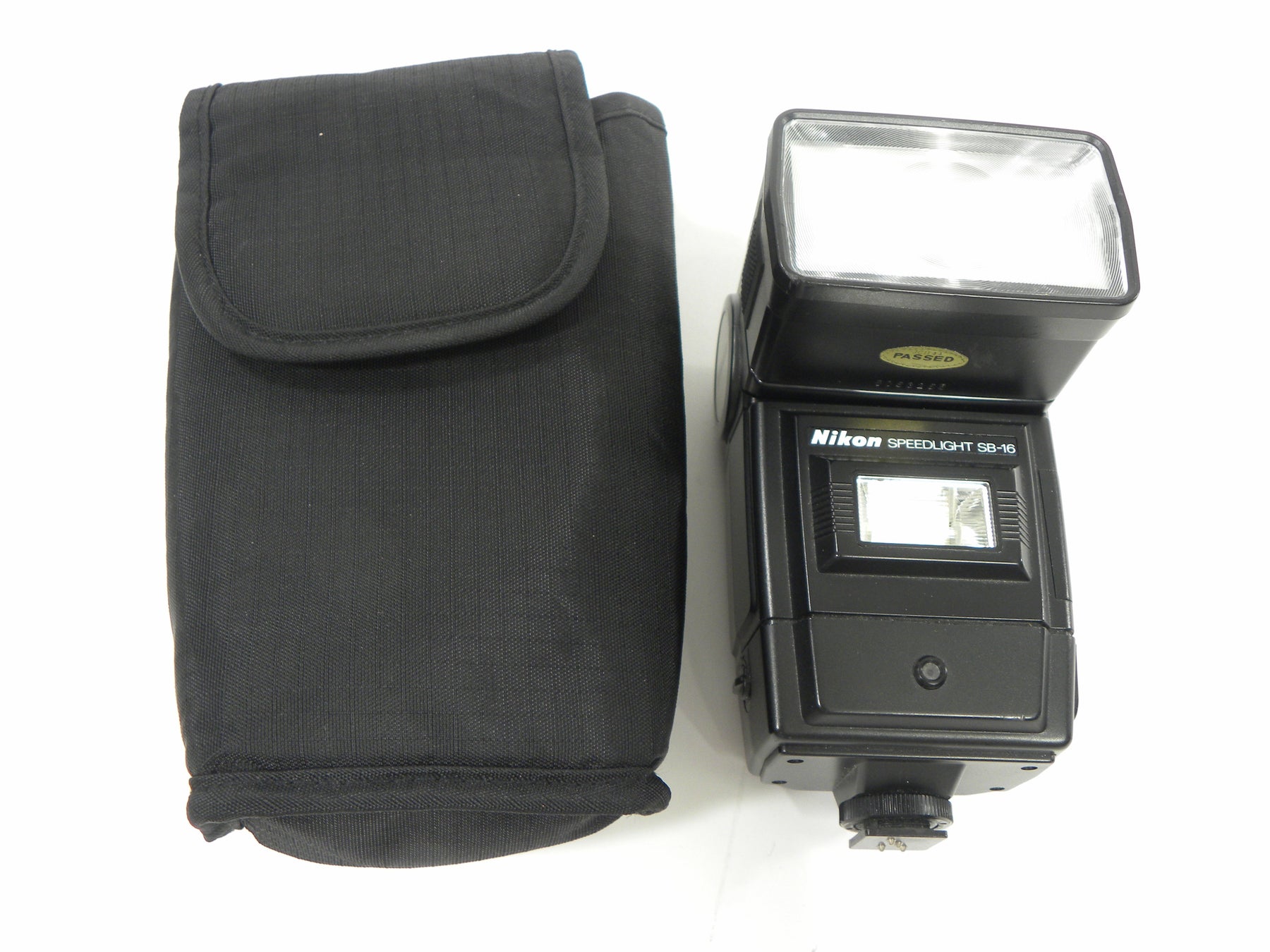Nikon Speedlite SB-16