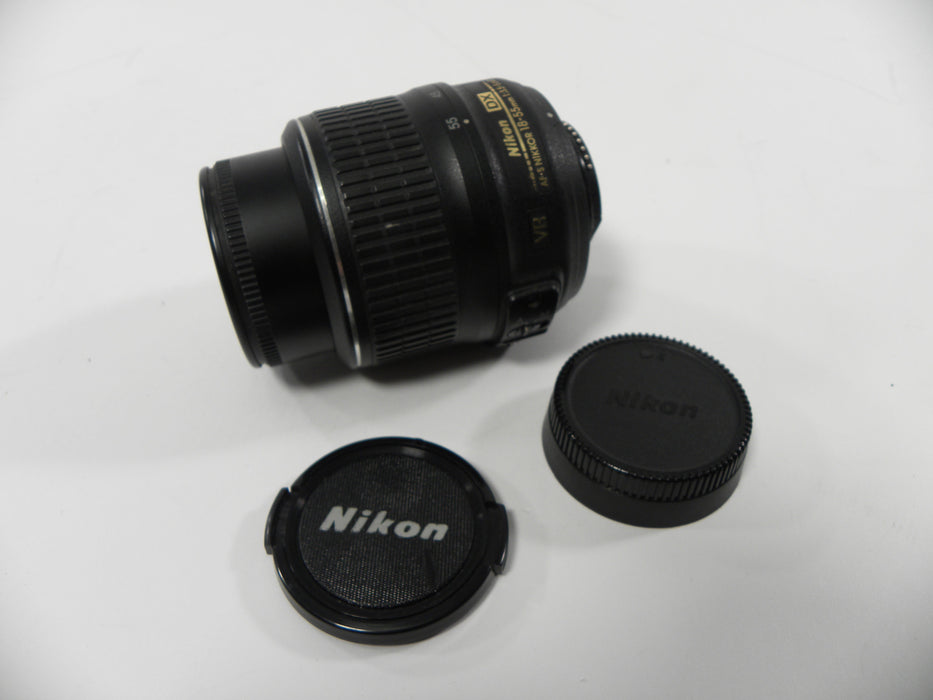 Nikon AF-S Nikkor DX VR 18-55mm f3.5-5.6G F Mount