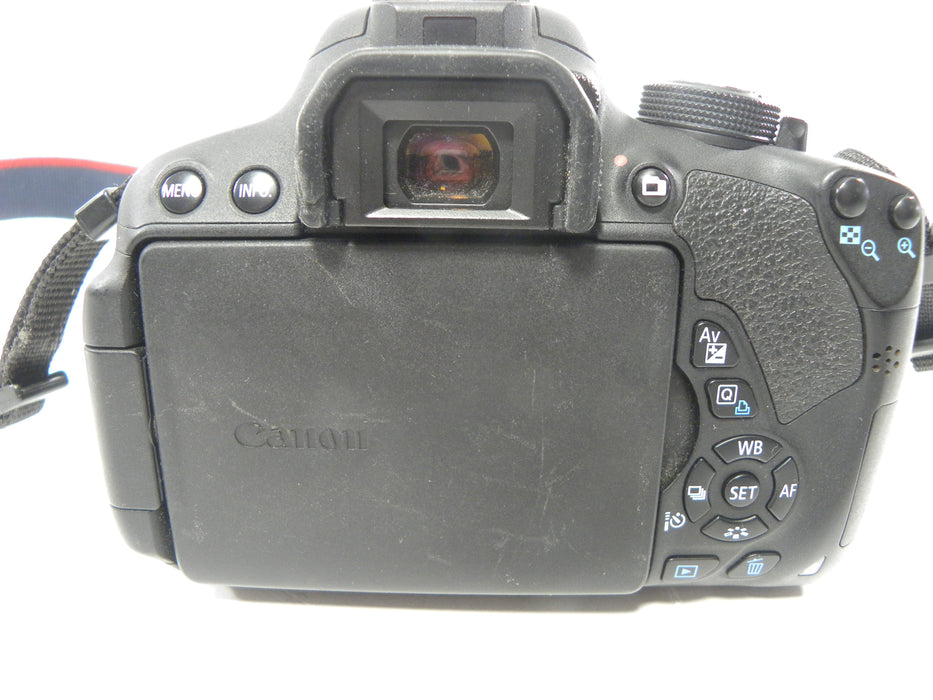 Canon EOS Rebel T5i 18.0mp Digital SLR w/EF-S 18-55 Shutter Ct.13,792
