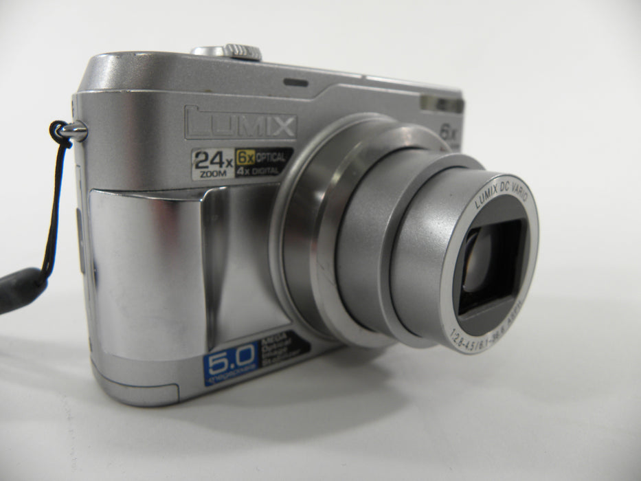 Panasonic Lumix DMC-LZ2 5mp Digital Camera