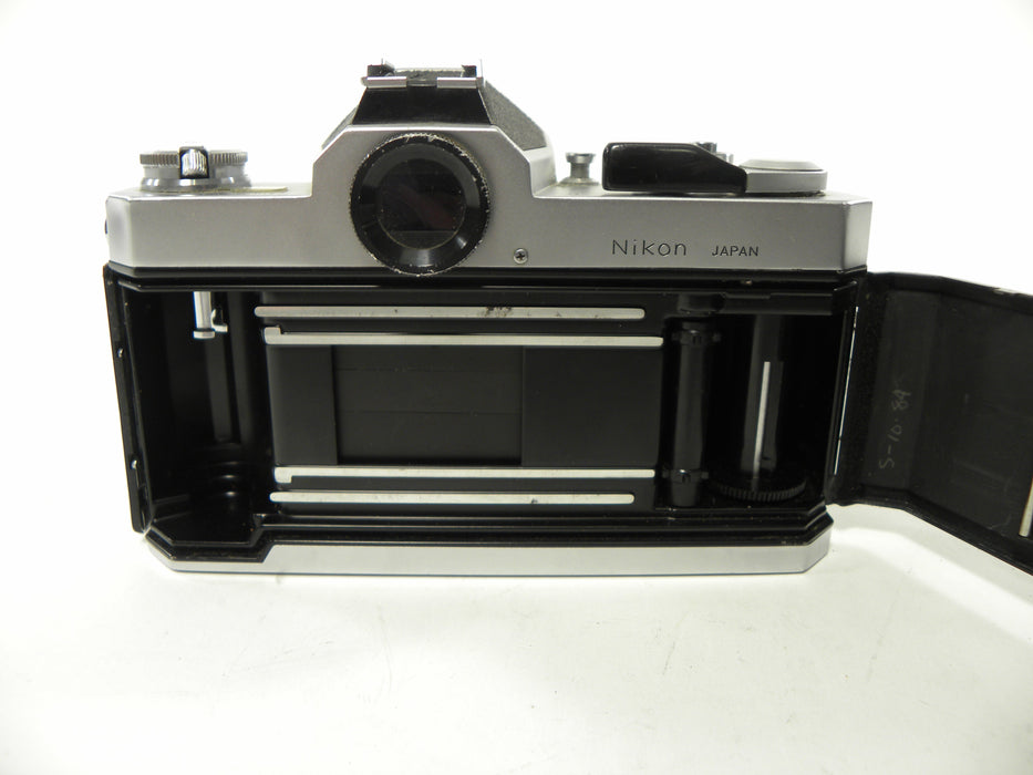 Nikon FT2 35mm SLR w/Tamron 28-70 f3.5-4.5 AS IS  No Returns