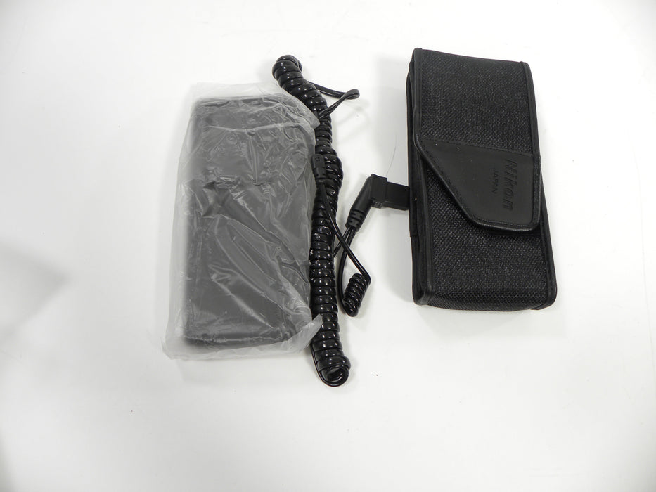 Nikon SD-8 Battery Pack in Box