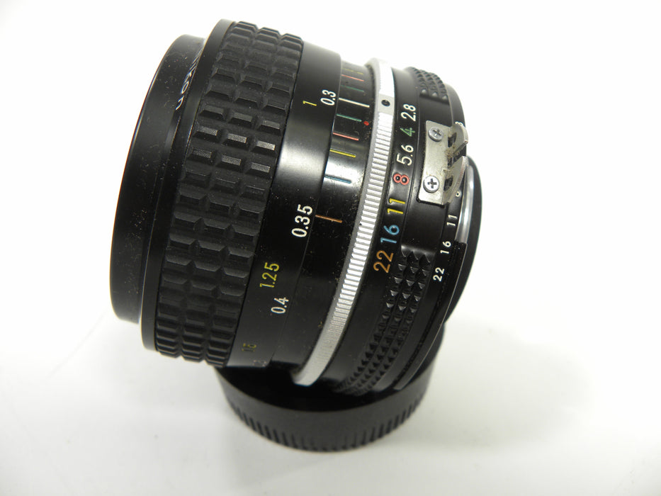 Nikon Nikkor 28mm f2.8 F Mount