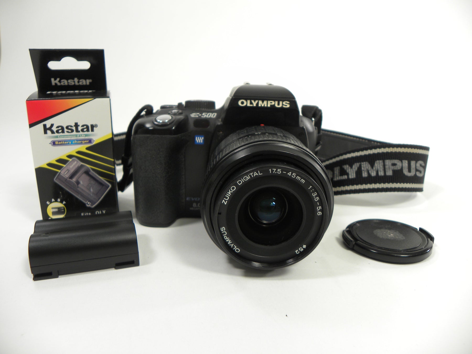 Olympus E-500 Evolt 8.0mp Digital SLR w/Zukio 17.5-45mm Shutter Ct. 17,209