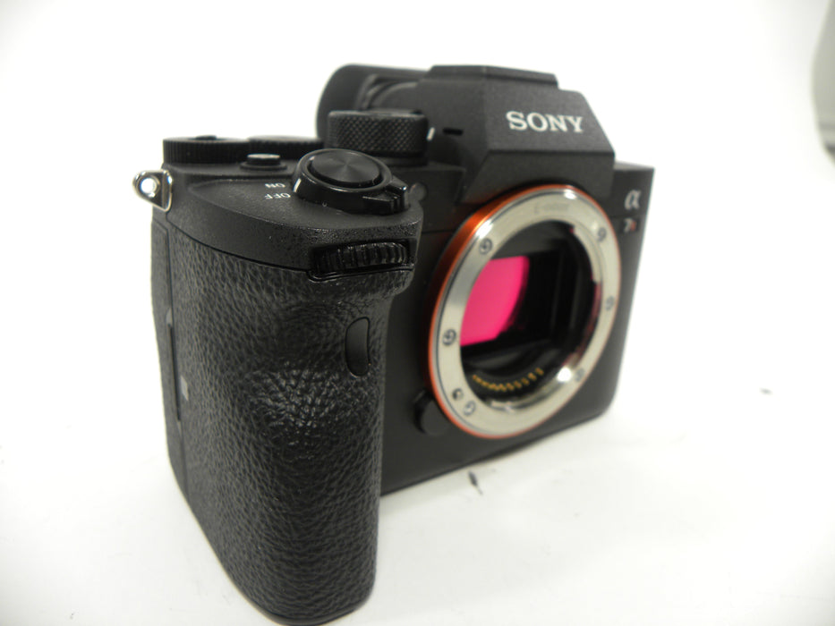 Sony a7R IV 4K 61mp Digital Mirrorless Body Only Shutter Ct. 4,415