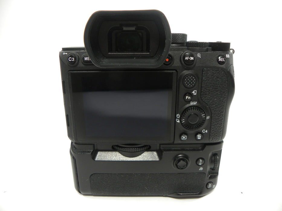 Sony a7R IV 4K 61mp Digital Mirrorless Body Only Shutter Ct. 4,415