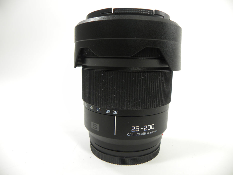 Panasonic Lumix S 28-200mm f4-7.1 L Mount
