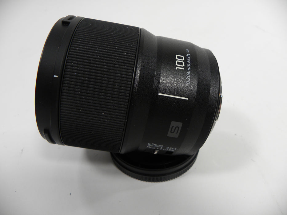 Panasonic Lumix S-E100 100mm f2.8 L Mount lens