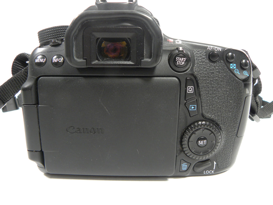 Canon EOS 70D 20.2 mp Digital SLR w/EF-S 18-55 IS STM Shutter Ct. 81,423