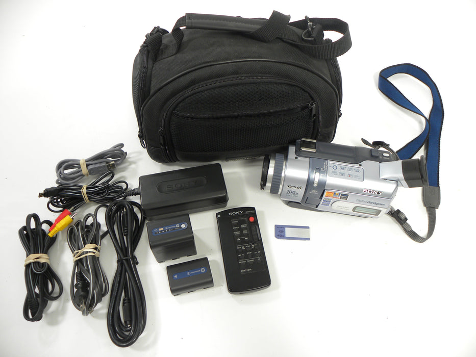 Sony DCR-TRV340 Digital 8 Steady Shot Handycam Camcorder