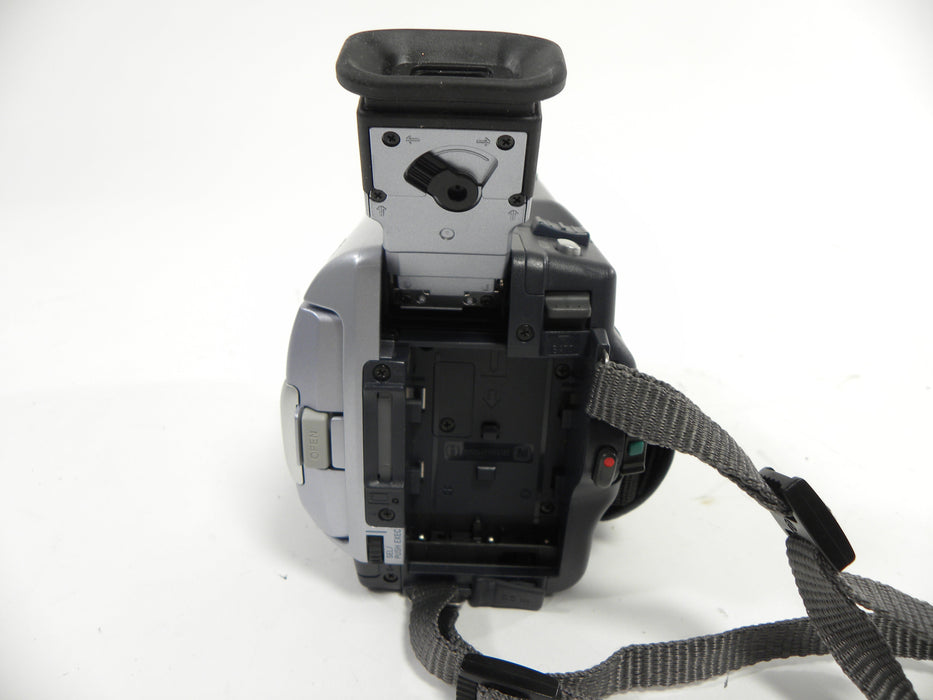 Sony DCR-TRV340 Digital 8 Steady Shot Handycam Camcorder