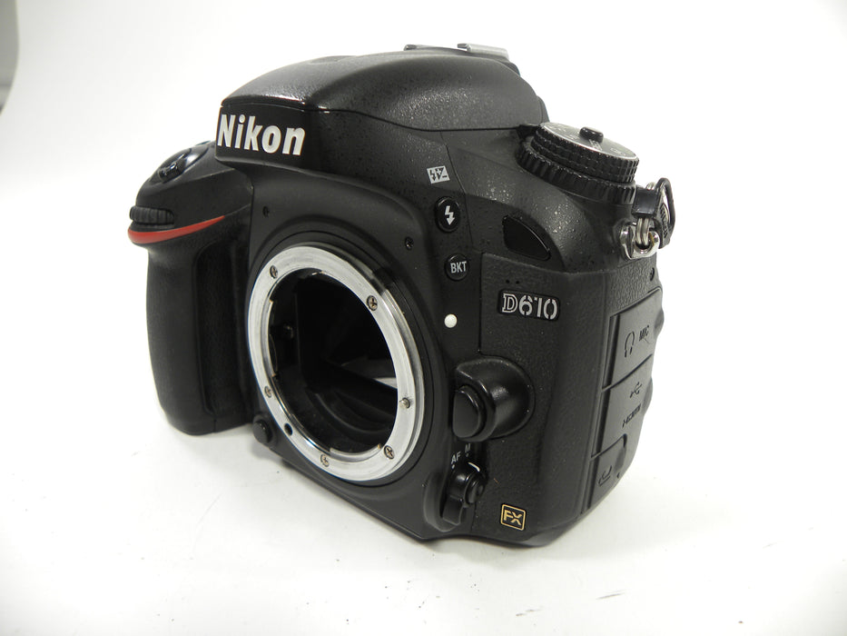 Nikon D610 FX 24.3mp Digital SLR body only Shutter Ct. 45,949
