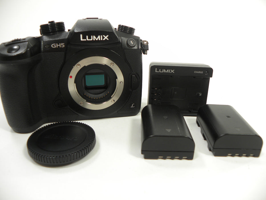 Panasonic Lumix GH5 20.3mp Digital Mirrorless Body Only Shutter Ct. 3,193