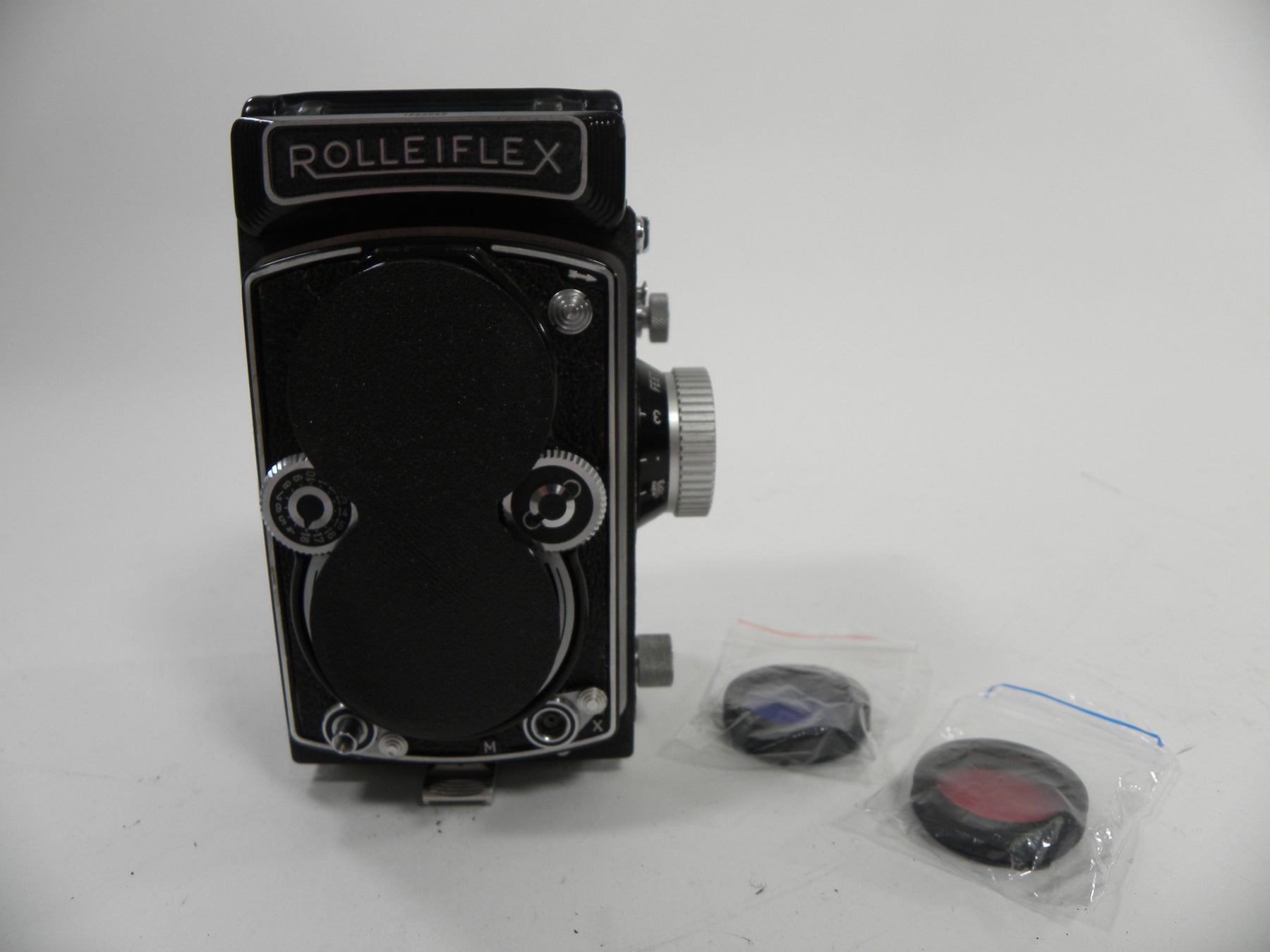Rolleiflex 3.5B w/Tessar 75mm f3.5 Heidosmat Viewing Lens