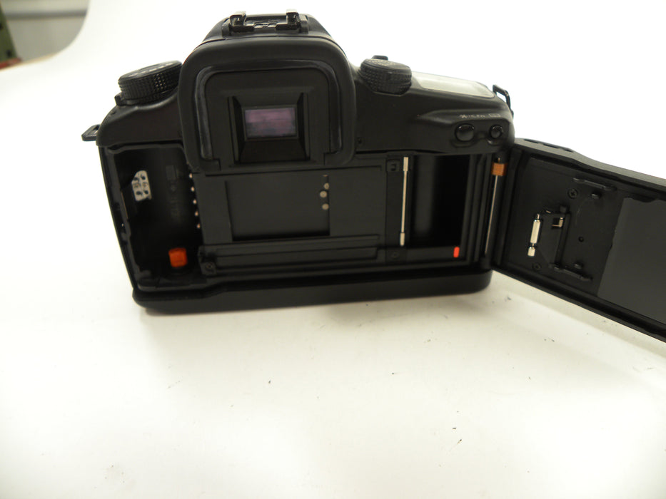 Canon EOS Elan 7e 35mm SLR Body only