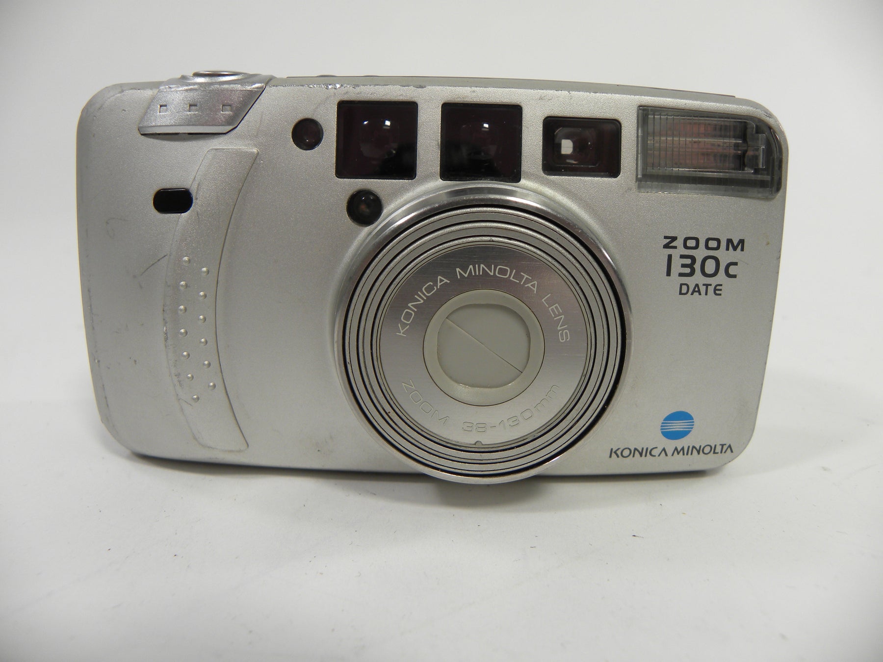 Minolta 130c Zoom Date 35mm Point and Shoot camera