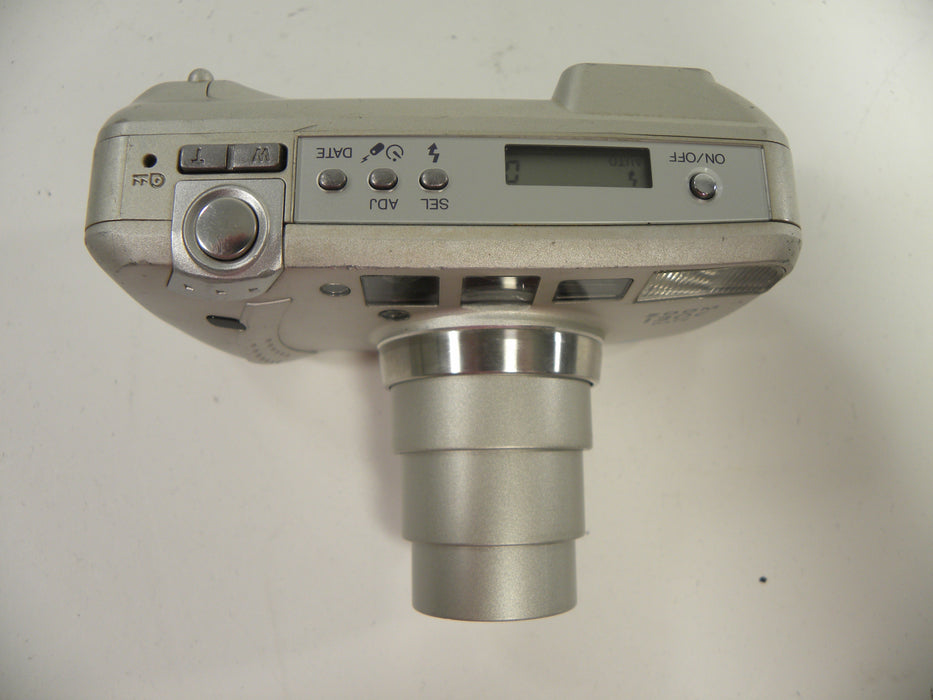 Minolta 130c Zoom Date 35mm Point and Shoot camera