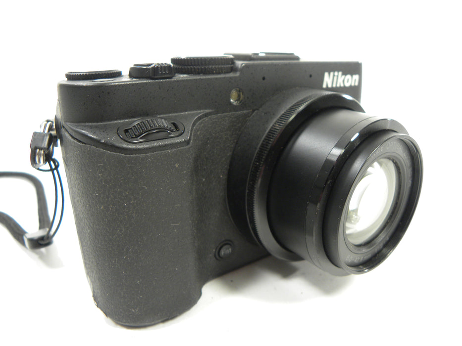 Nikon Coolpix P7700 12.2mp Digital Camera
