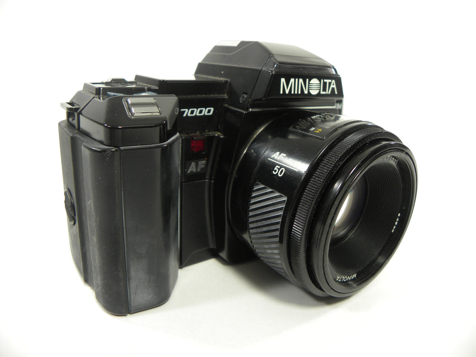 Minolta Maxxum 7000 35mm SLR w/AF 50mm f1.7