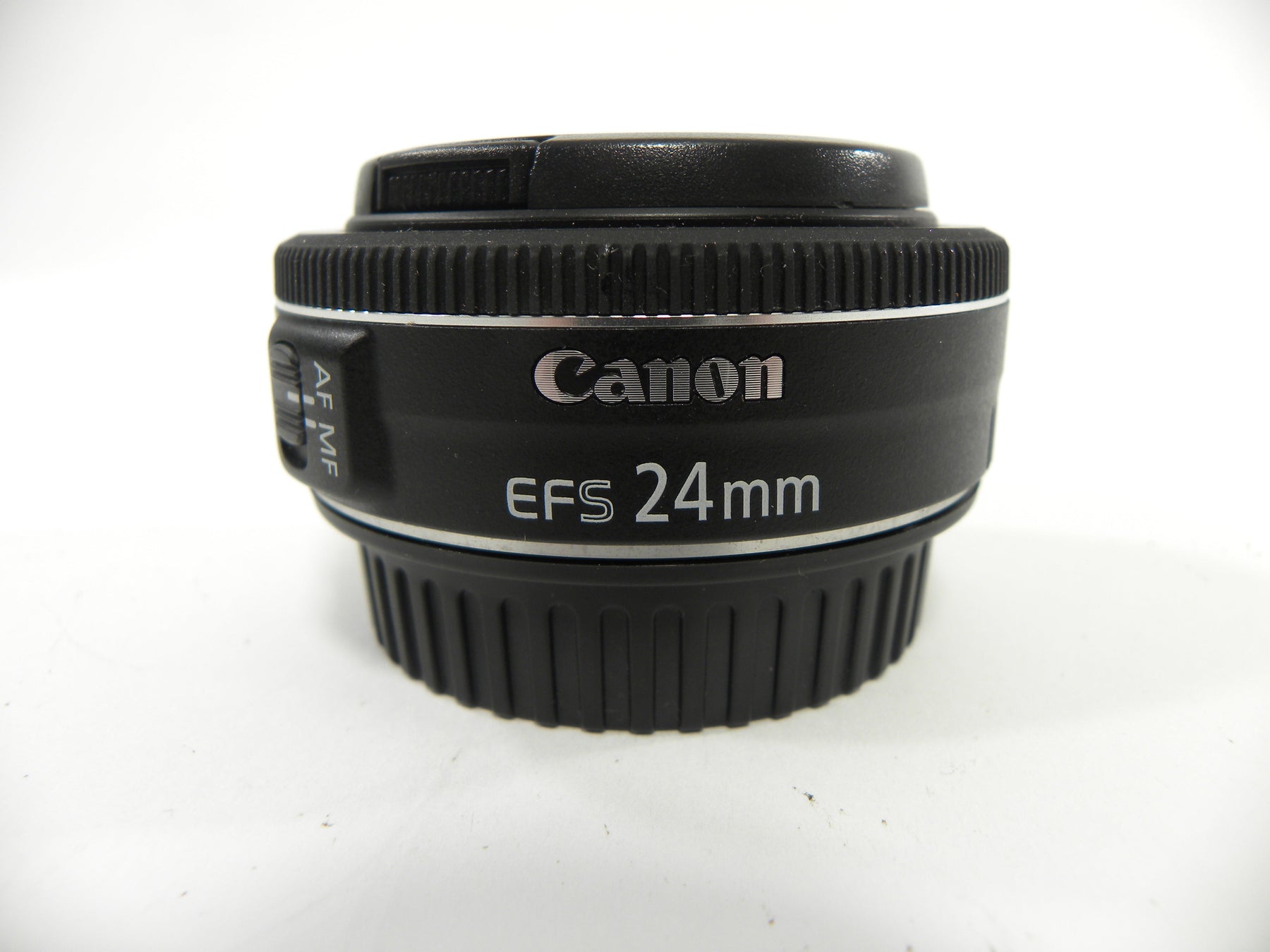 Canon EF-S 24mm f2.8 STM