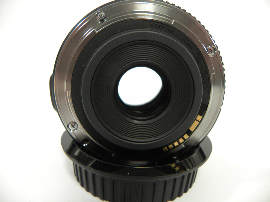 Canon EF-S 24mm f2.8 STM