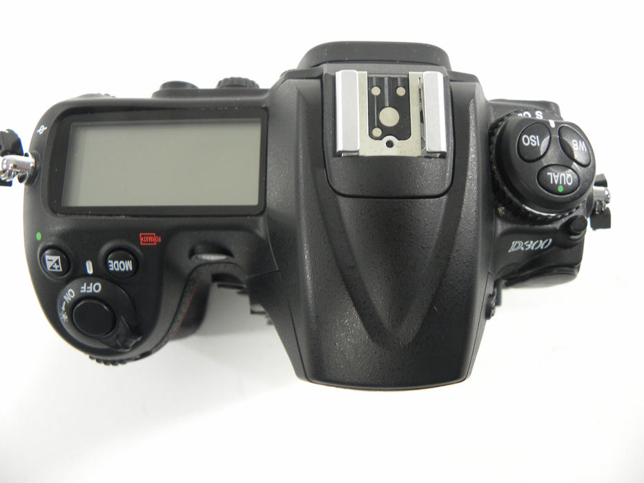 Nikon D300 12.3mp Digital SLR body only Shutter Ct. 4,581